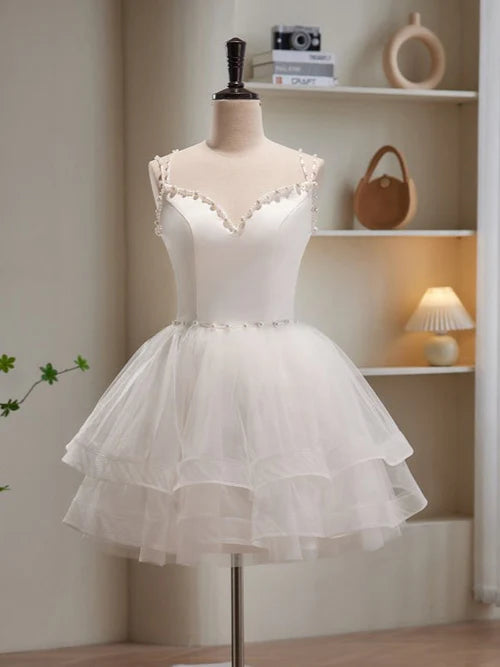 Simple Spaghetti Straps Beading Tulle Short Homecoming Dresses