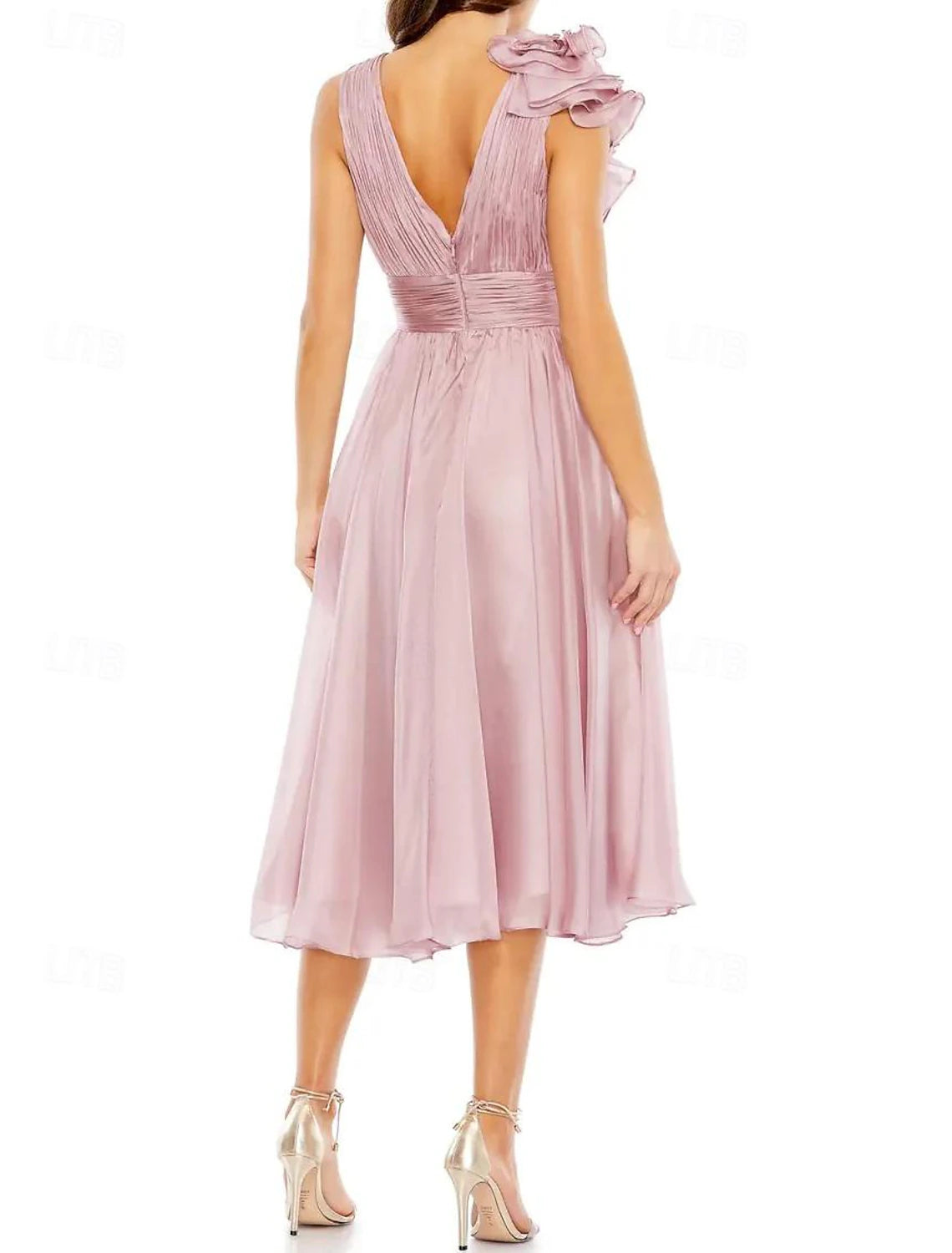 A-Line Wedding Guest Dresses Elegant Dress Formal Cocktail Party Tea Length Sleeveless V Neck with Ruched Appliques