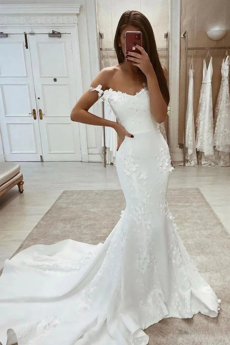 Charming Mermaid Sweetheart White Satin Wedding Dresses with