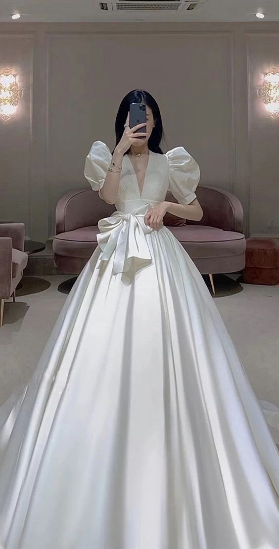 V Neck Puff Sleeves Newest Wedding Dresses Luxury A Line Bridal Gowns Prom Dress