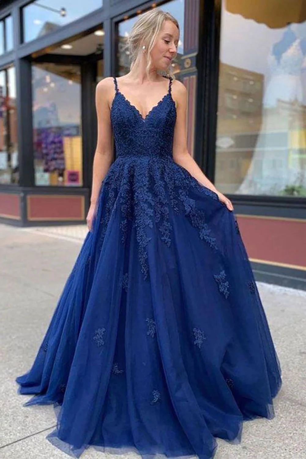 Navy Blue A-line Edition Thin Shoulder Strap Long Embroidered Ball Dress