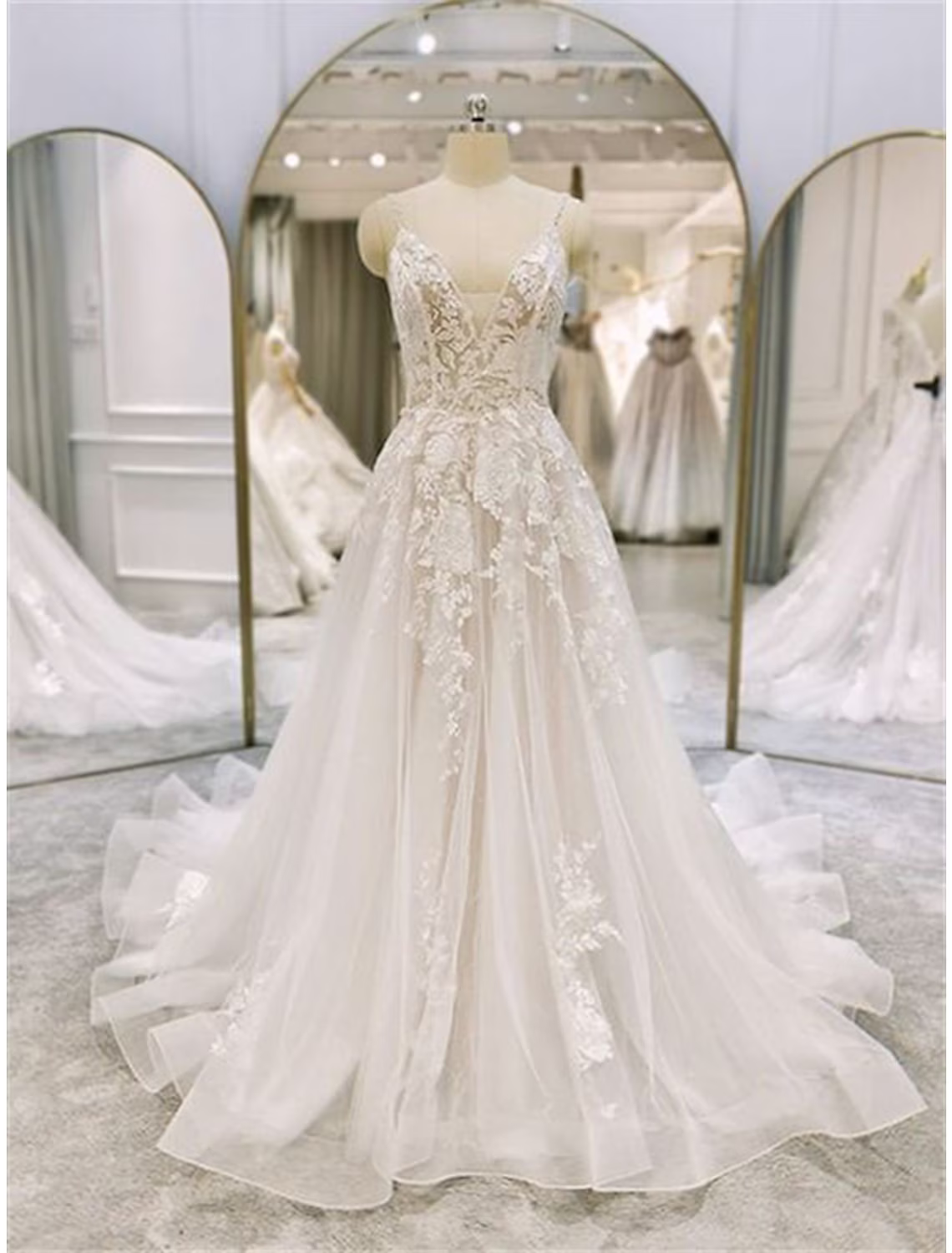 Engagement Formal Wedding Dresses  A-Line Sleeveless Strap Lace With Ruffles Appliques