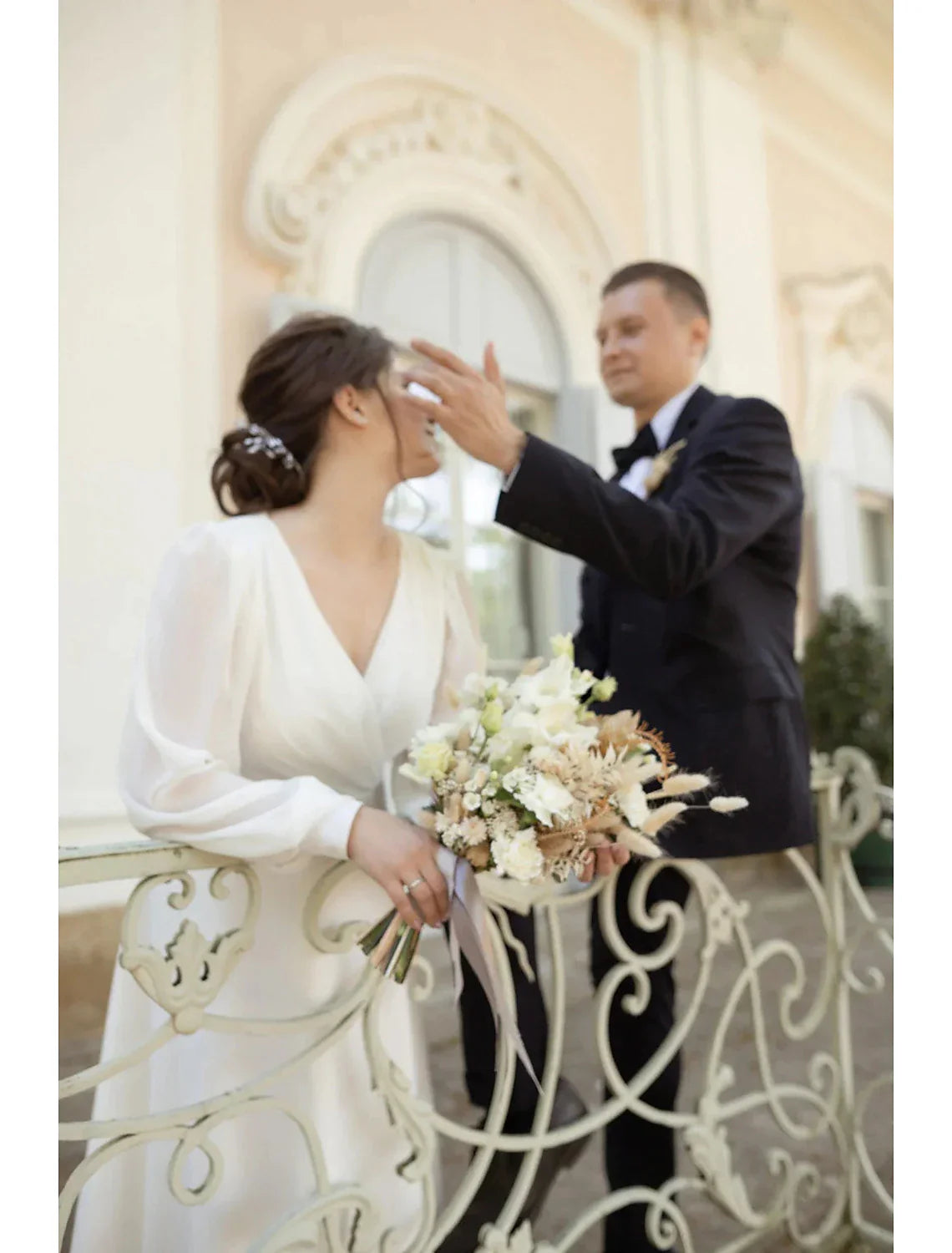 Reception Little White Dresses Wedding Dresses A-Line V Neck Long Sleeve Ankle Length Chiffon Bridal Gowns With Solid Color