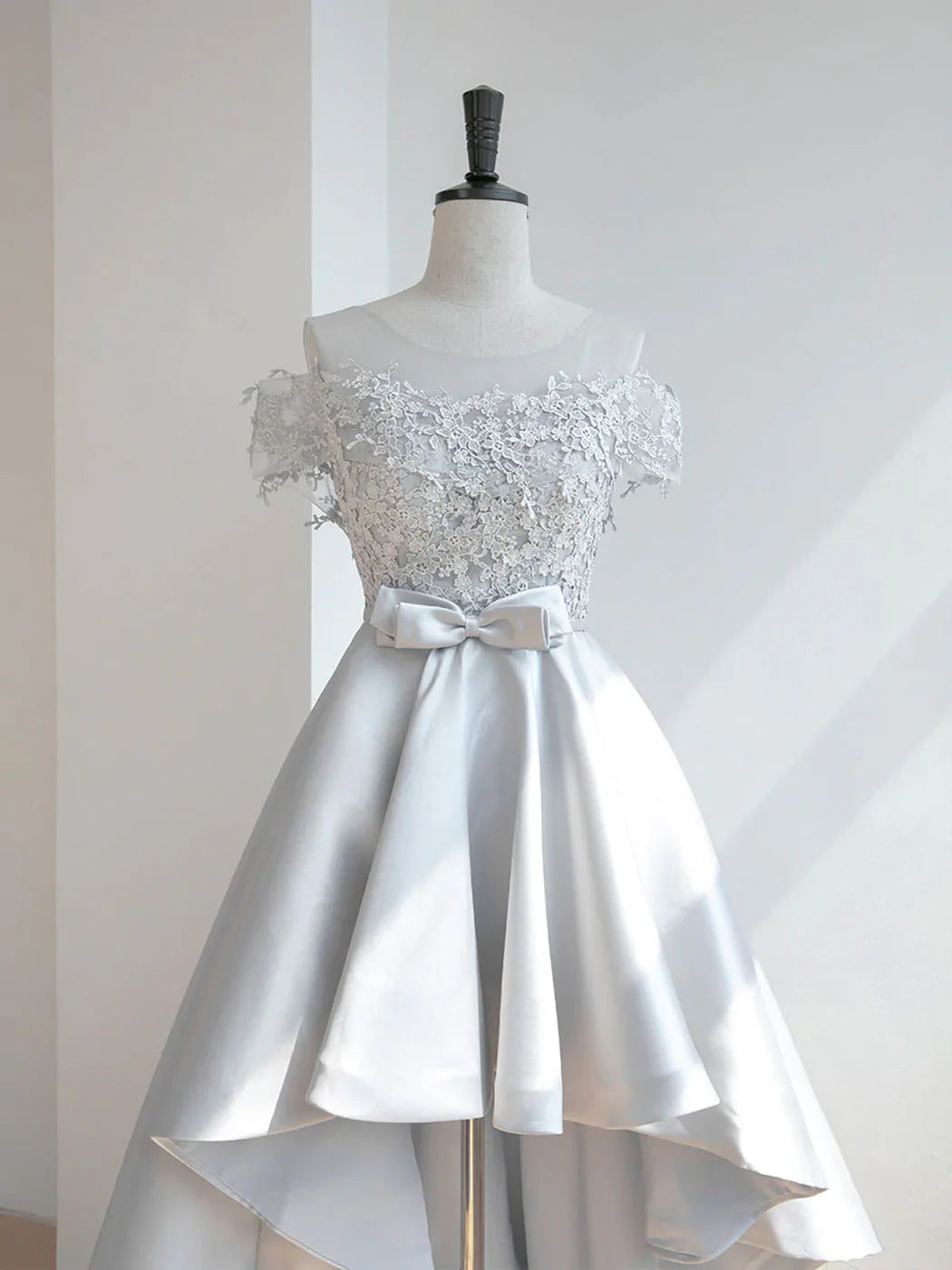 Gray Scoop Neckline High Low Lace Prom Dresses Gray Homecoming Dresses