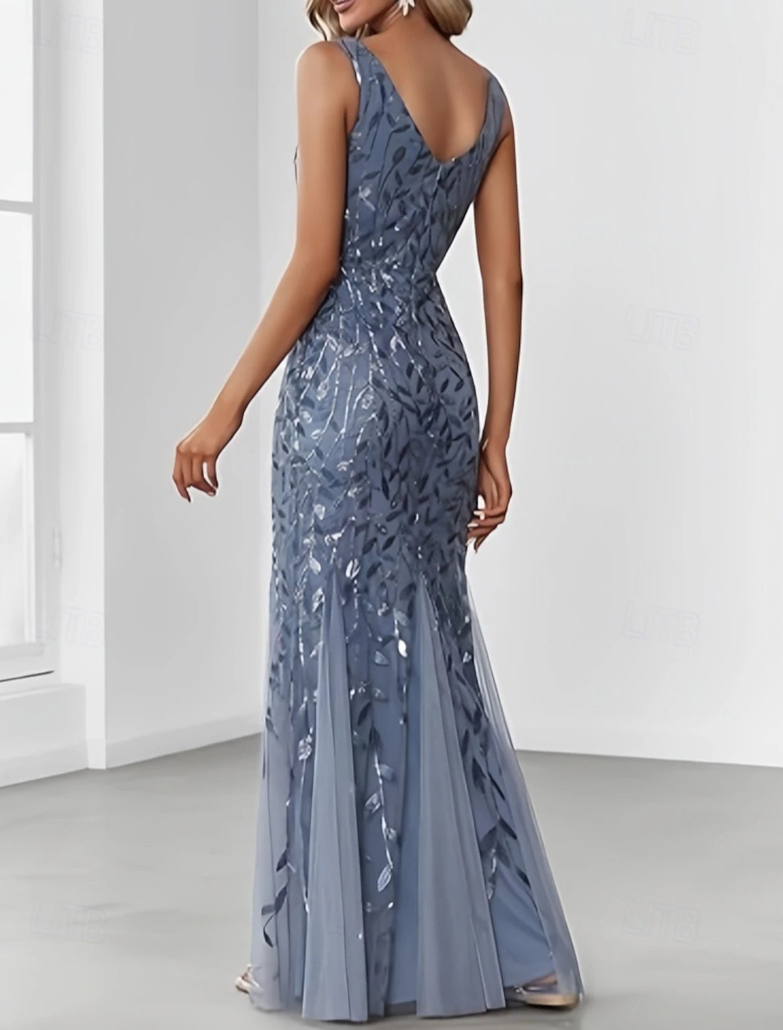 Mermaid / Trumpet Mother of the Bride Dress Wedding Guest Elegant V Neck Floor Length Lace Sleeveless with Lace