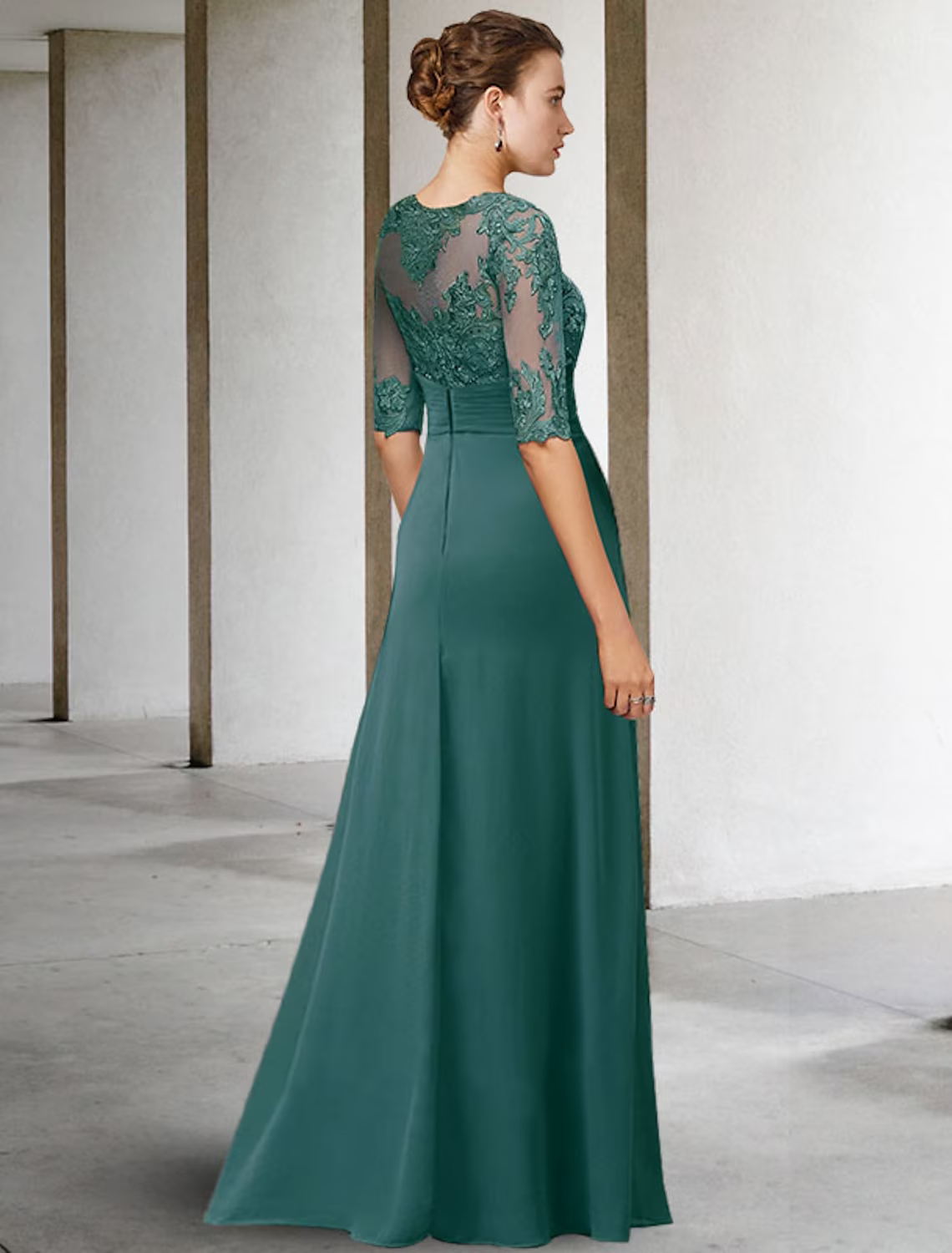Mother of the Bride Dress Plus Size Elegant Jewel Neck Floor Length Chiffon Lace Short Sleeve with Appliques Side-Draped
