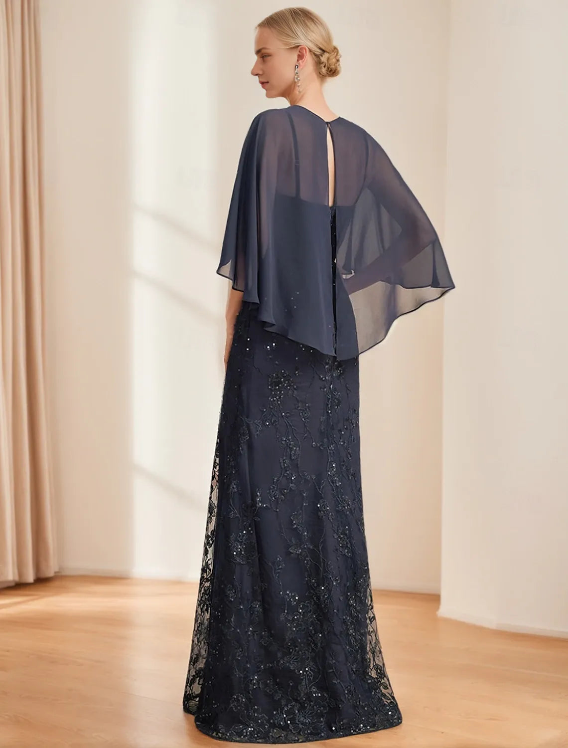 A-Line Dress Mother of the Bride Dress Elegant Sparkle Shine V Neck Floor Length Chiffon Lace Short Sleeve with Lace Sequin