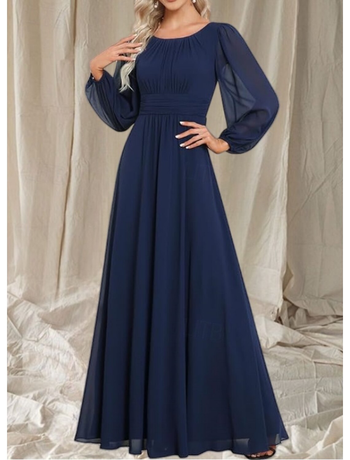 A-Line Mother of the Bride Dress Wedding Guest Elegant Crew Neck Floor Length Chiffon Long Sleeve with Pleats Ruching