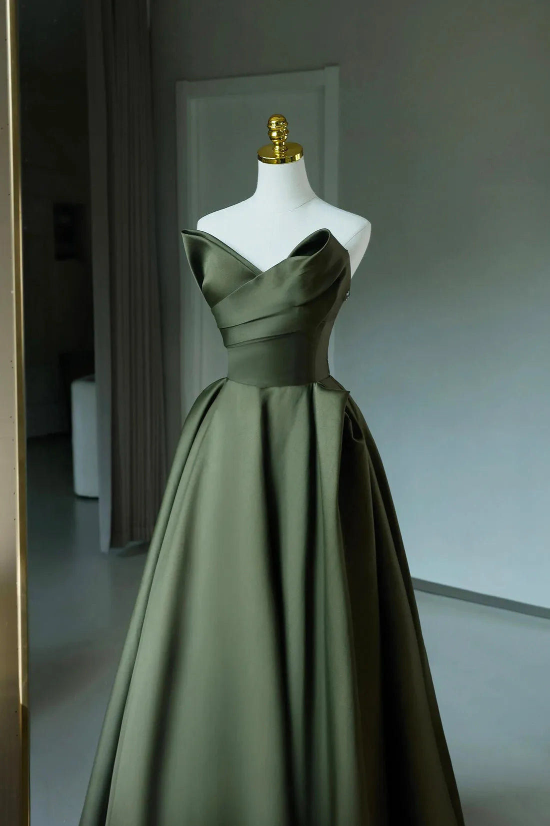 A-Line Strapless Satin Long Prom Dress Dark Green Evening Party Dress