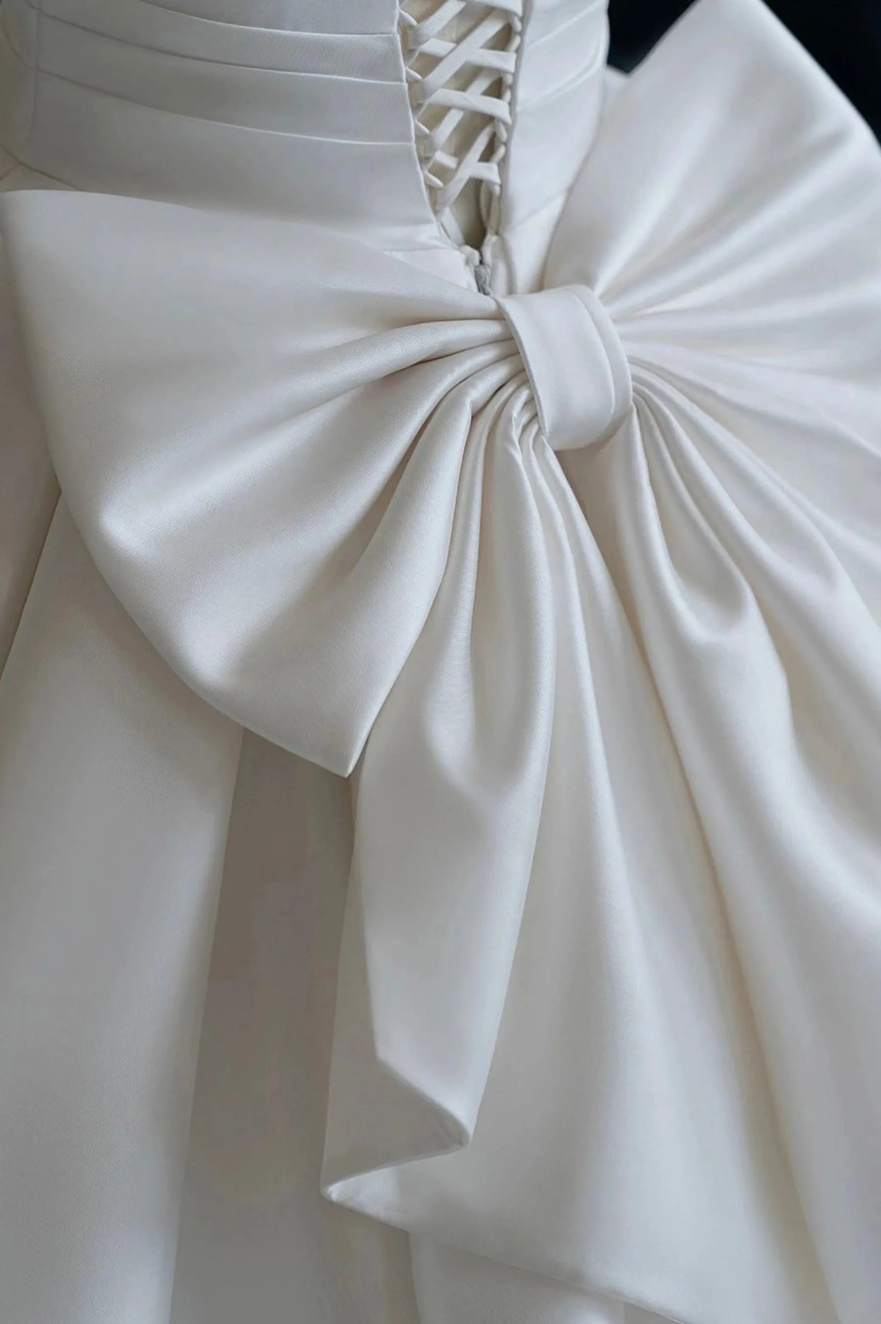 A-Line V-Neck Satin Wedding Dress White Short Sleeve Bridal Gown with Bow