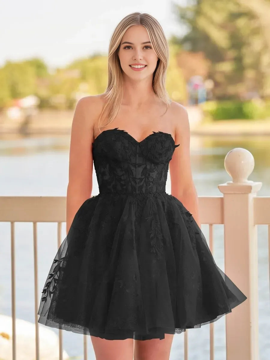 A-line Red Sweetheart Appliques Lace Homecoming Dress With Corset Back