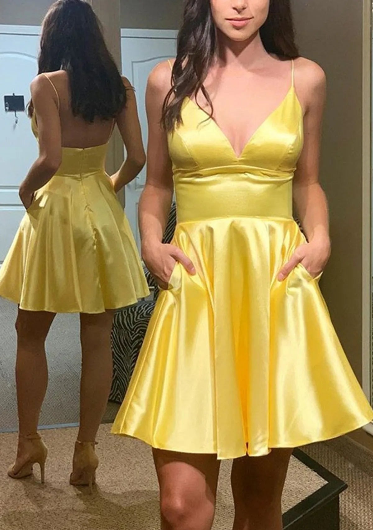 A-line V Neck Sleeveless Charmeuse Short/Mini Homecoming Dresses With