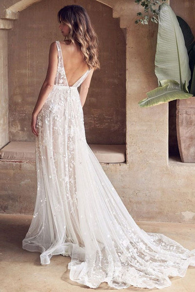 A-line Wedding Dress Sleeveless Lace Chic V-Neck Bridal Gowns With Train