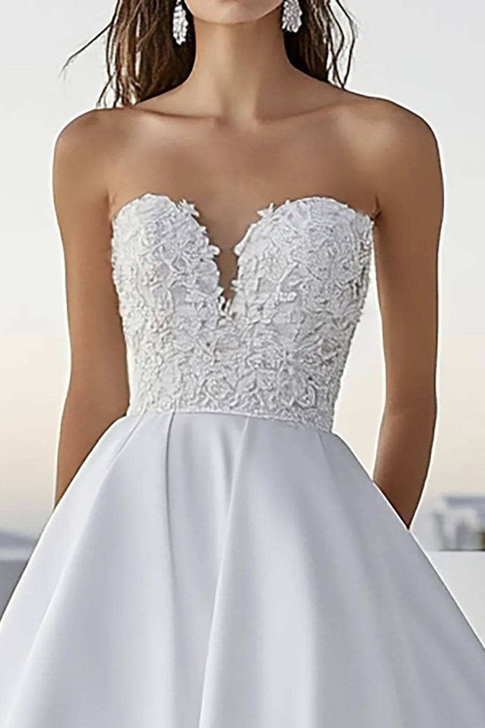 A Line Satin Strapless Long Lace Wedding Dress ﻿