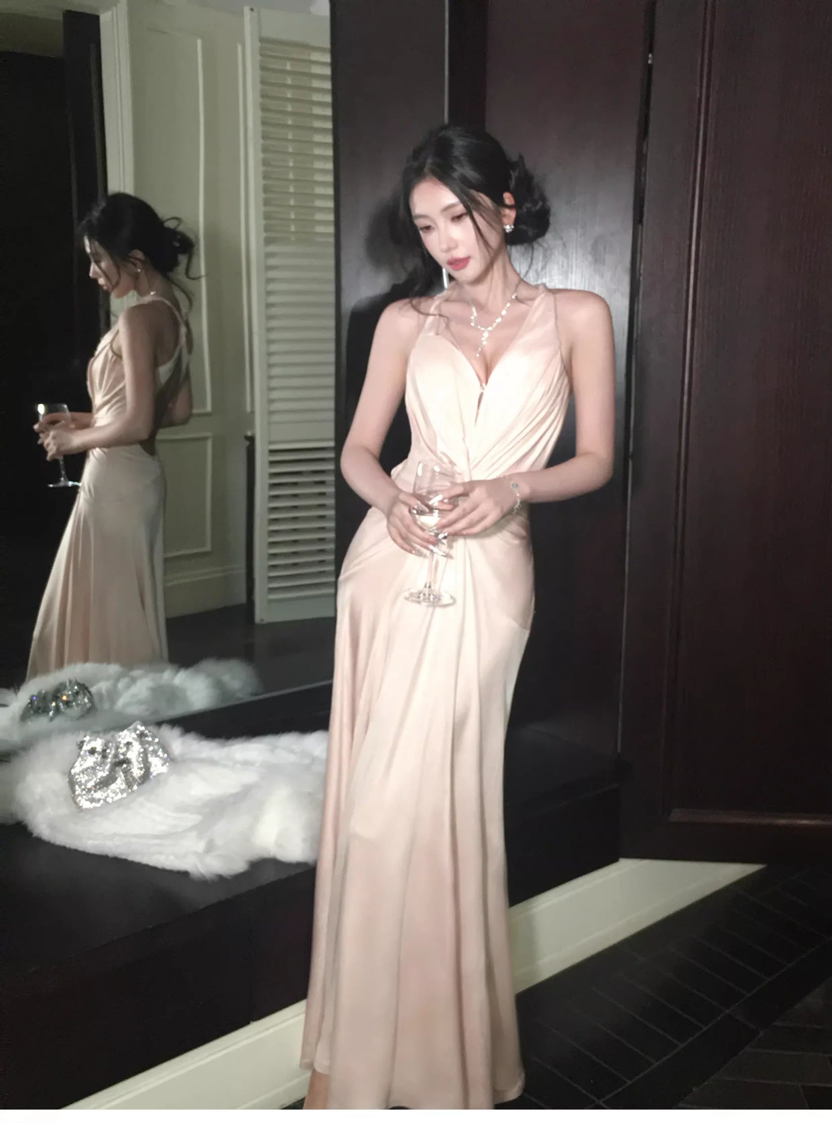 Alluring Mermaid Halter-Neck Ruched Coral Powder Satin Long Party Dresses