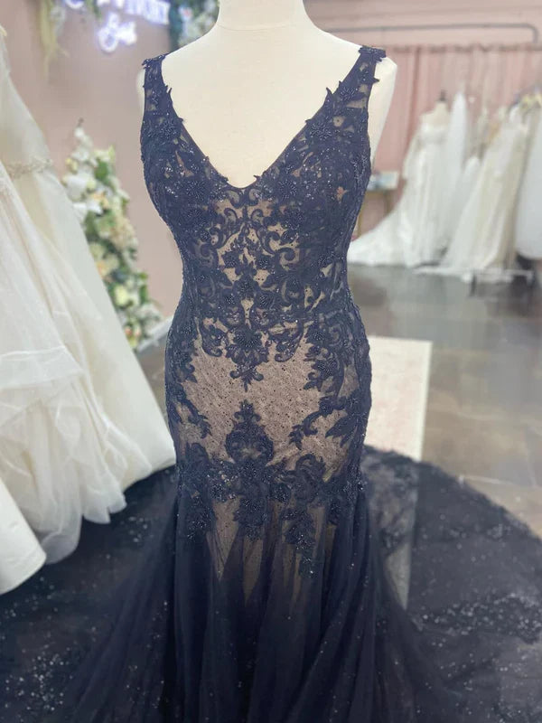 DingJiDress Black Straps V-neck Mermaid Wedding Dress With Beads Lace