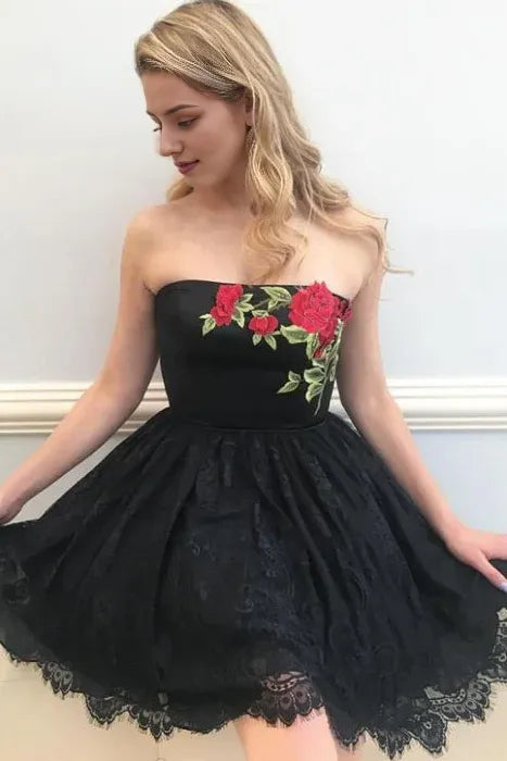 Black Strapless Lace Homecoming with Appliques Short A Line Prom Dress