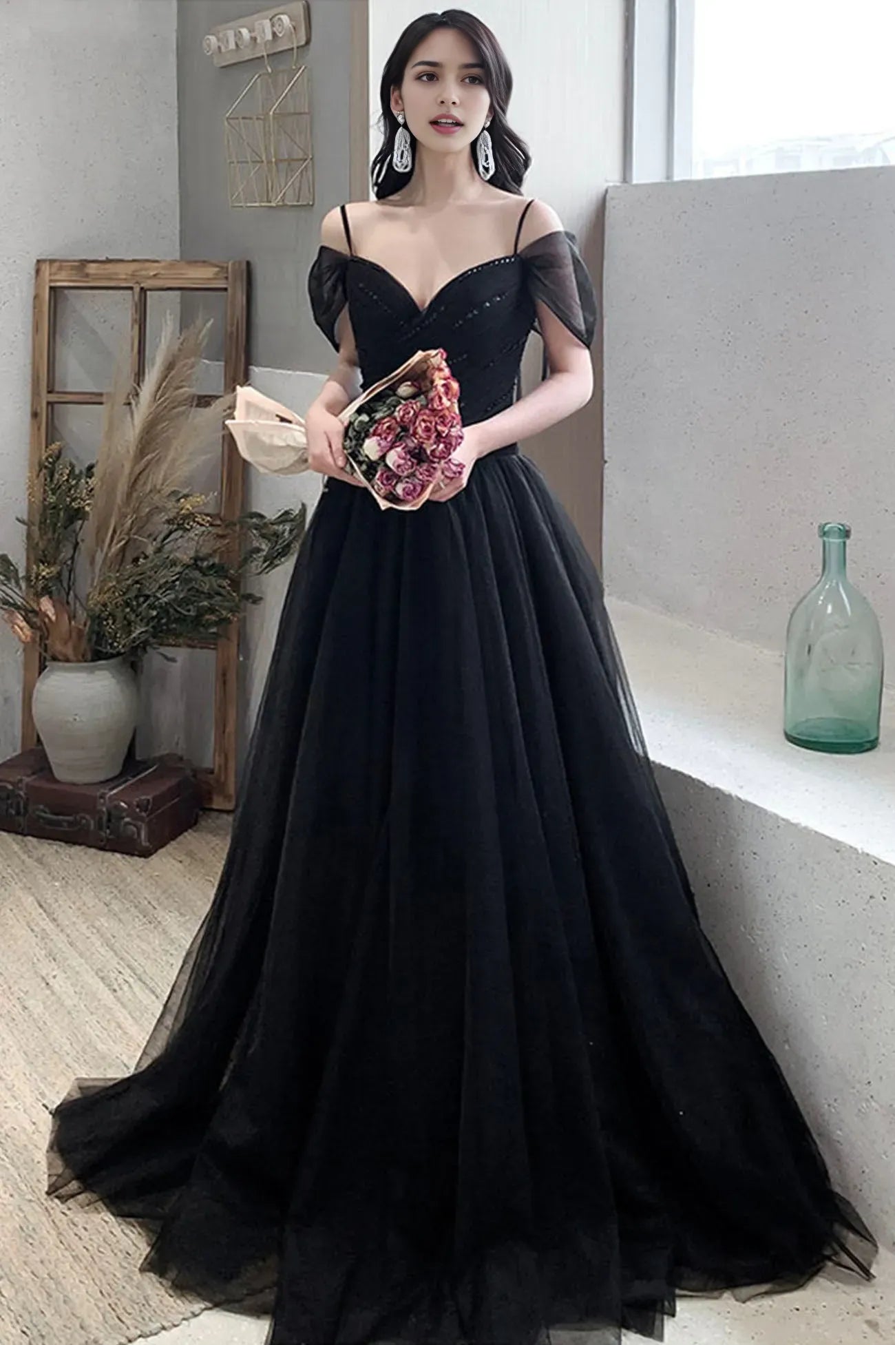 Black V-Neck Tulle Long Prom Dress Off the Shoulder Evening Dress