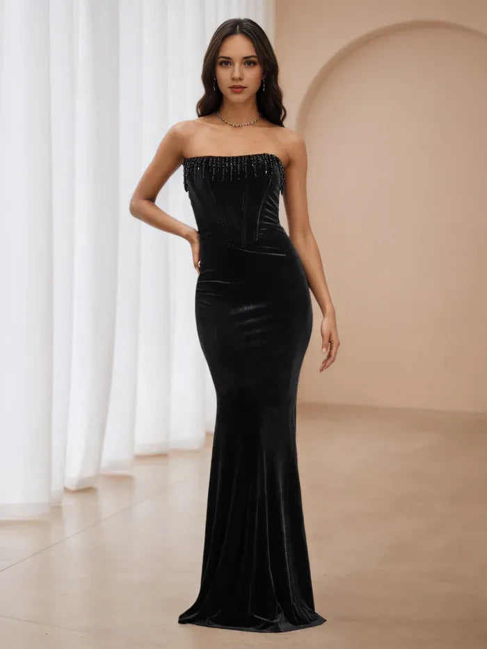 Black Velvet Strapless Prom Dress with Beaded Bustier A Timeless Blend of Luxury and Glamour for