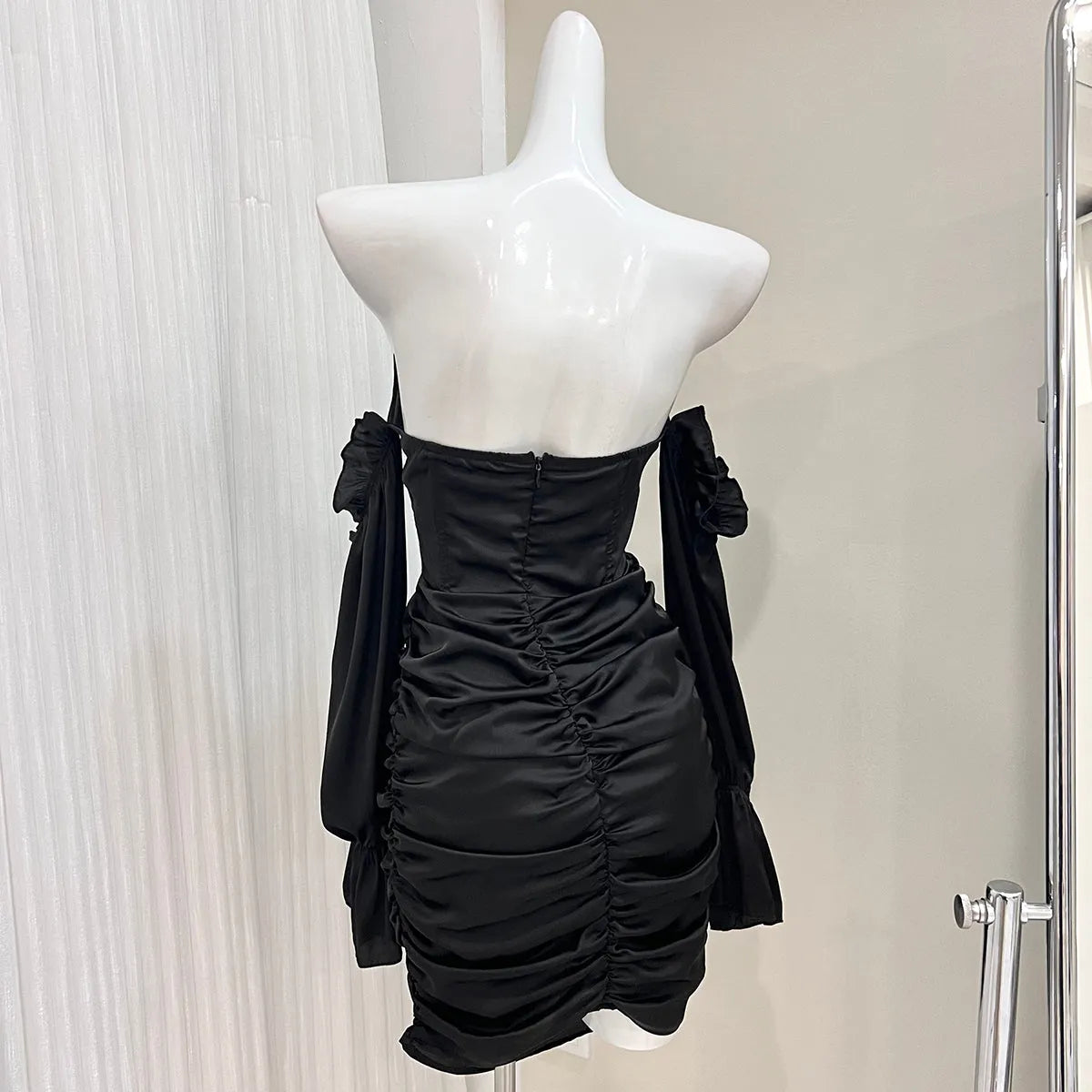 Black strapless long sleeve hip dress birthday party dress