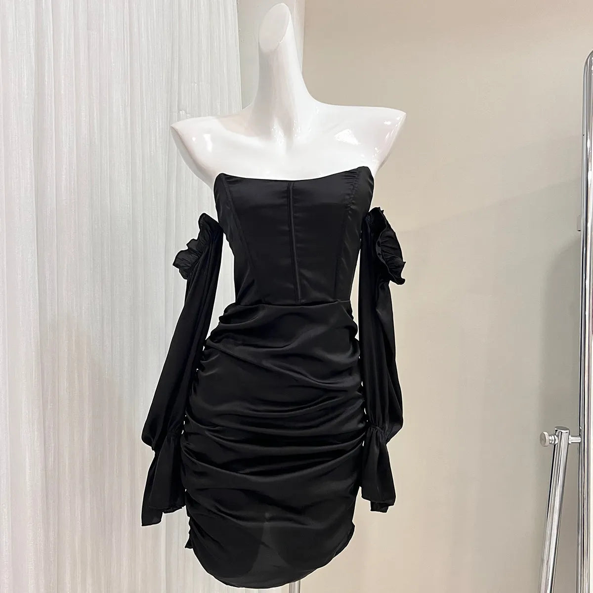 Black strapless long sleeve hip dress birthday party dress