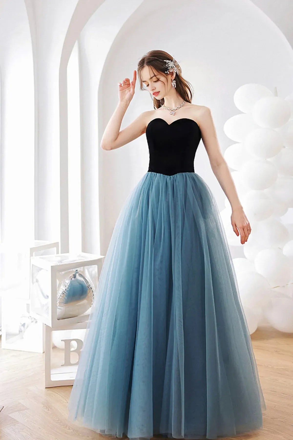 Blue Strapless Tulle Long Prom Dress