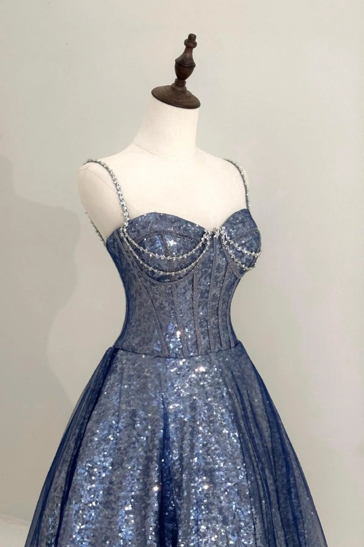 Blue Tulle Sequins Long Prom Dress Blue Spaghetti Strap Evening Party Dress