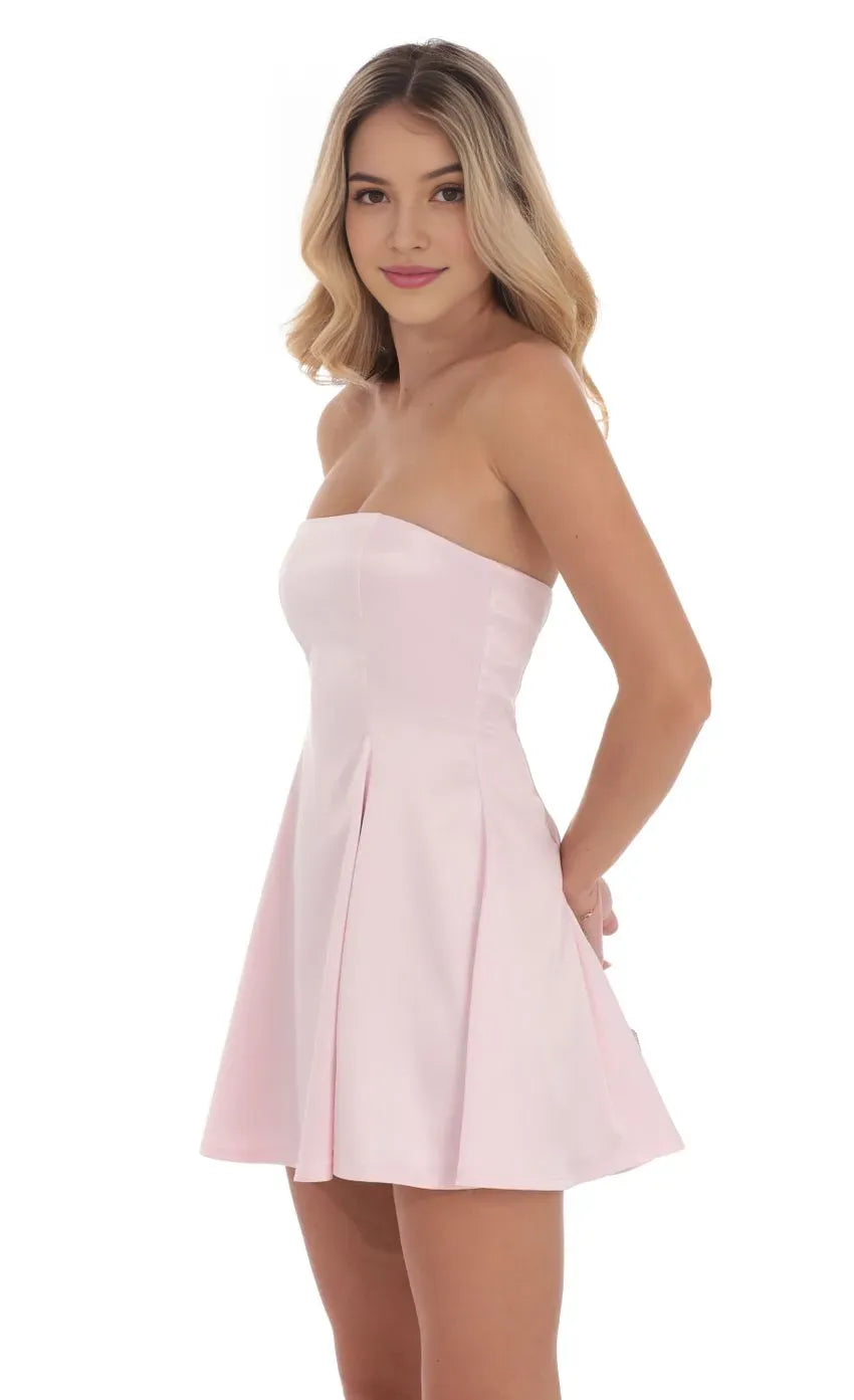 Blush Pink Strapless Satin Homecoming Dress Flared Skirt Timeless Silhouette Perfect for Enchanting School Dances and Memorable Reunion Moments