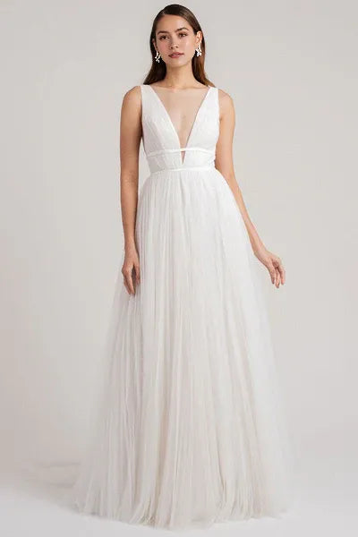 Casual White Wedding Dress A-Line Chic V-Neck Sleeveless Long Pleated Tulle Bridal Gowns