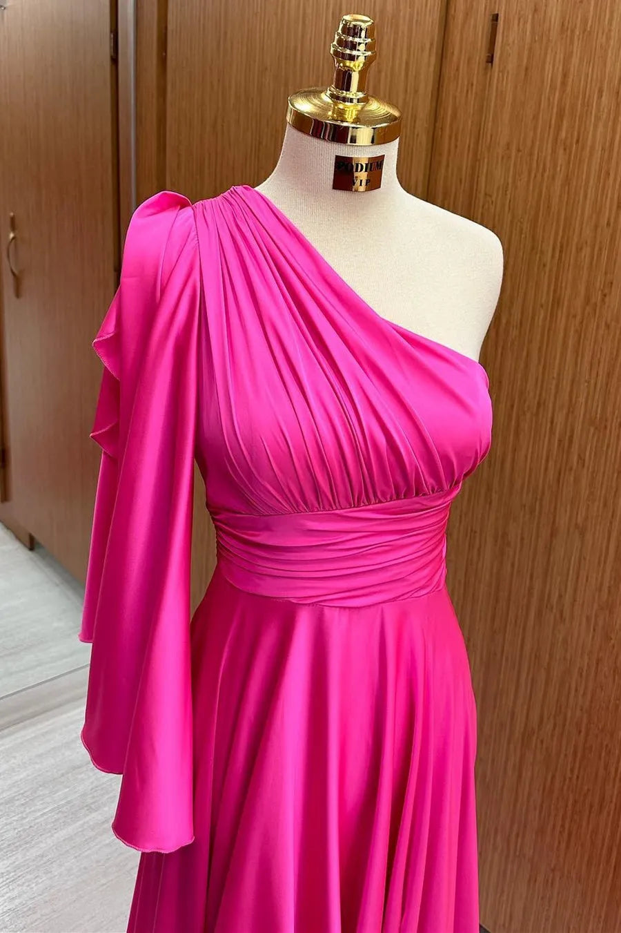 Champagne One-Shoulder Flared Sleeve A-Line Mother of the Bride Dresses
