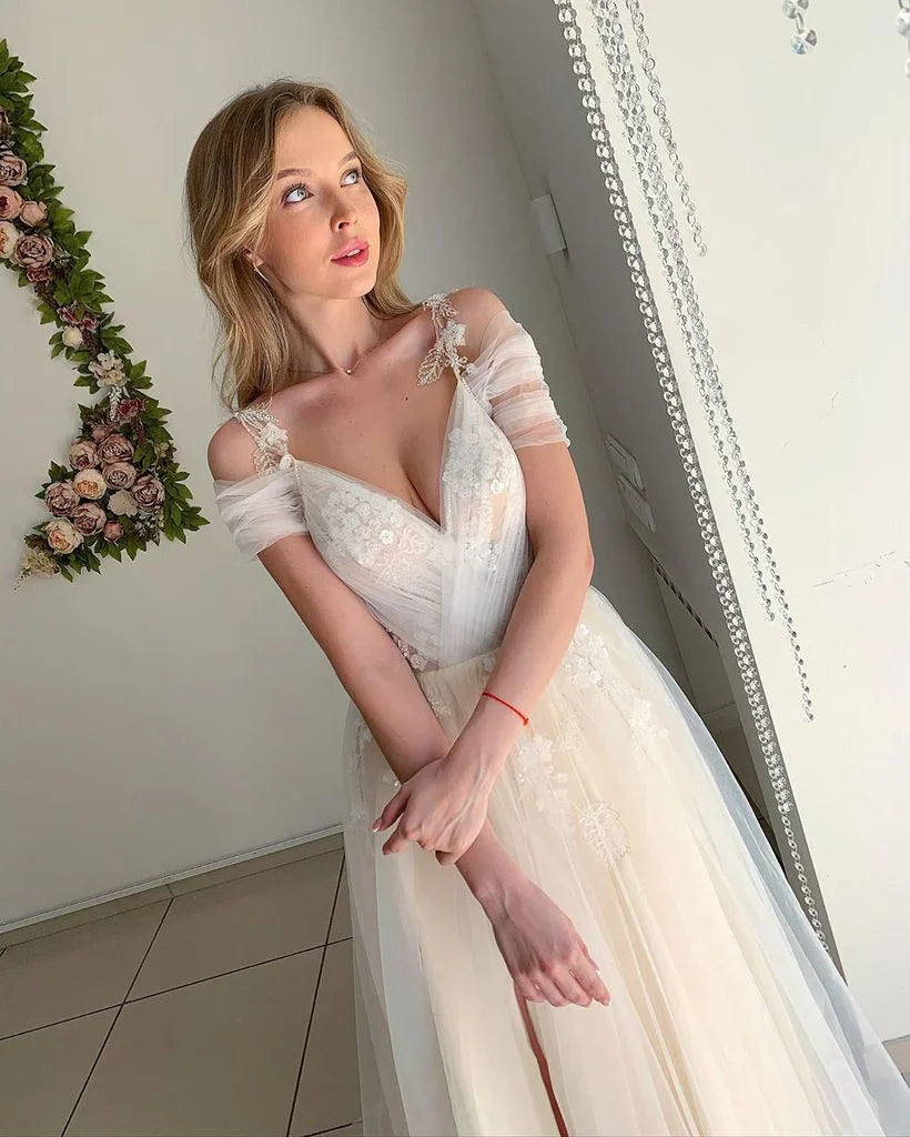 DingJiDress Prom Dress Chic Tulle A Line Off The Shoulder With Appliques, Slit Evening Dress