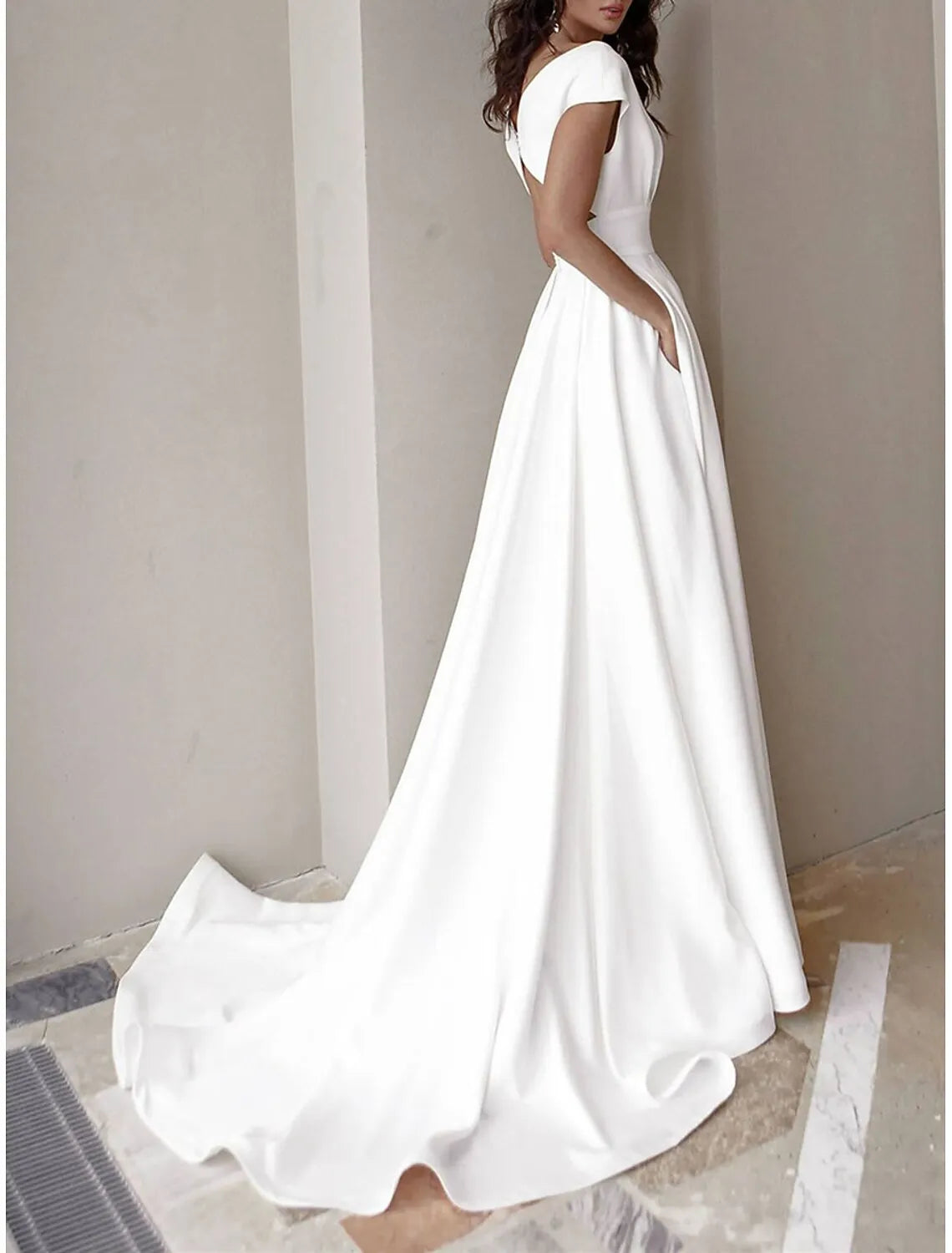 Chic A-Line V-Neck Cap Sleeve Cutout Slit White Train Prom Dress With Pocket For Lady