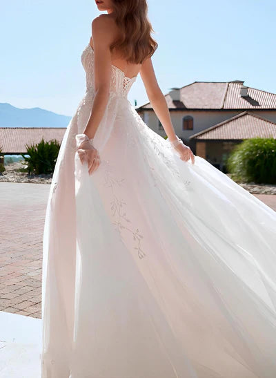 Chic A-line Strapless Sleeveless Court Train Tulle Wedding Dresses Front Split