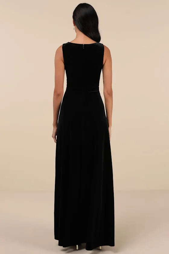 Chic Black Velvet Sleeveless Evening Dresses with Plunging V - Neck Flowy Maxi Skirt  A-Line