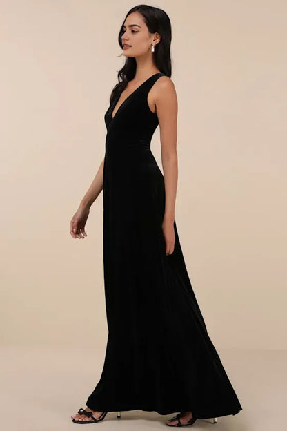 Chic Black Velvet Sleeveless Evening Dresses with Plunging V - Neck Flowy Maxi Skirt  A-Line