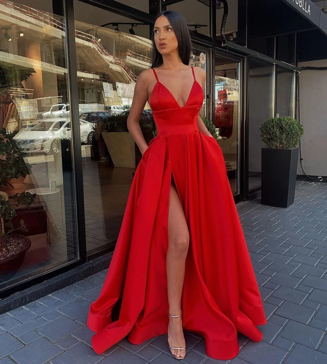 Chic Spaghetti Strap Pocket Satin Maxi Party Dress