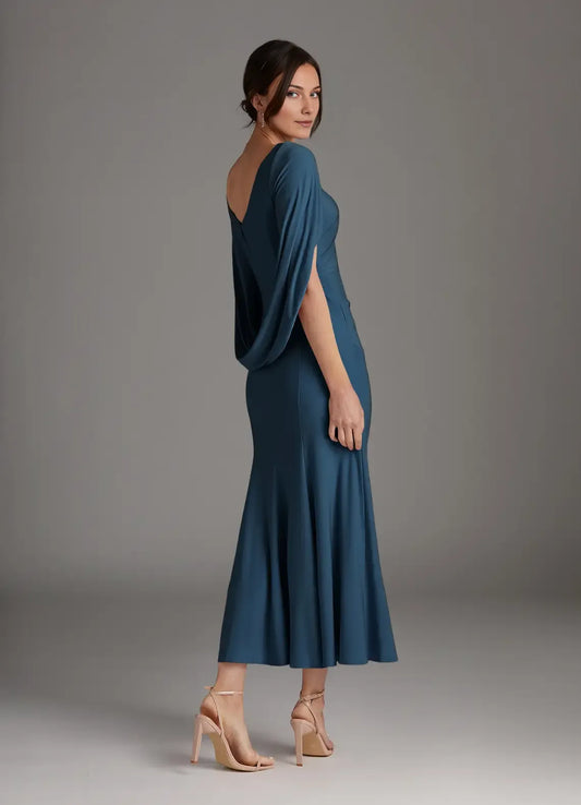Chic Teal Mother of the Bride Dress with Asymmetric Draped Sleeves Boat Neckline and Bodycon Silhouette for Modern Formal Occasions
