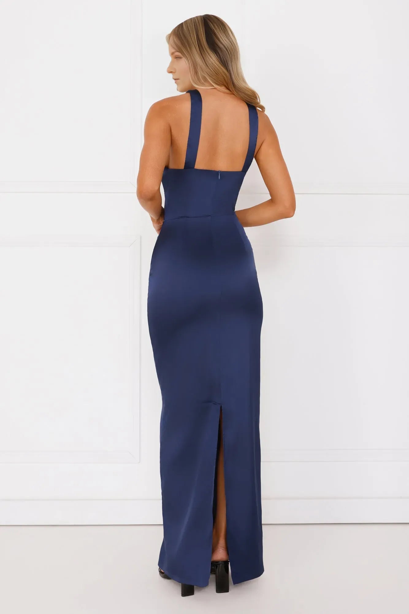 Classic Mermaid Halter Neck Sleeveless Back Zip Floor-Length Keyhole Cutout Back Satin High Slit Prom Dresses