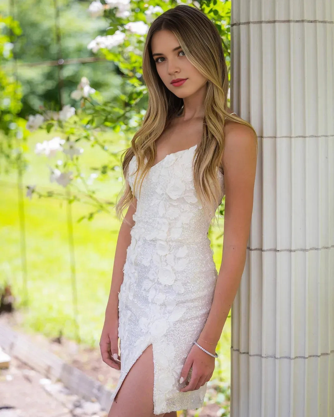 Column Spaghetti Straps Sweetheart Sleeveless Appliques Homecoming Dresses with Split Side