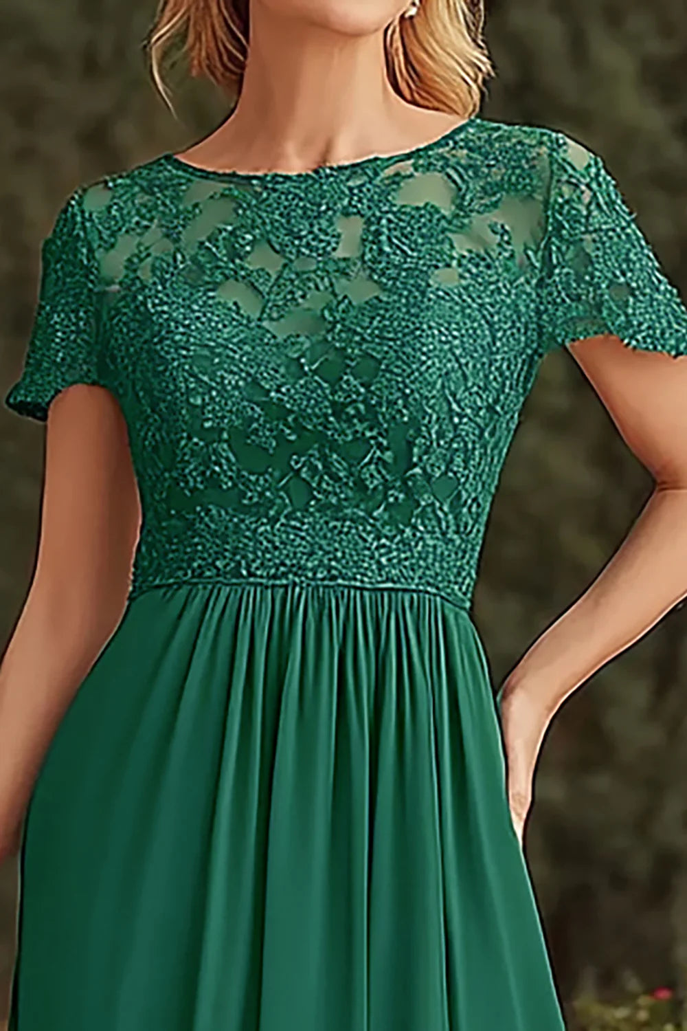 Dark Green A Line Scoop Long Mother of the Bride Dress with Lace Appliques