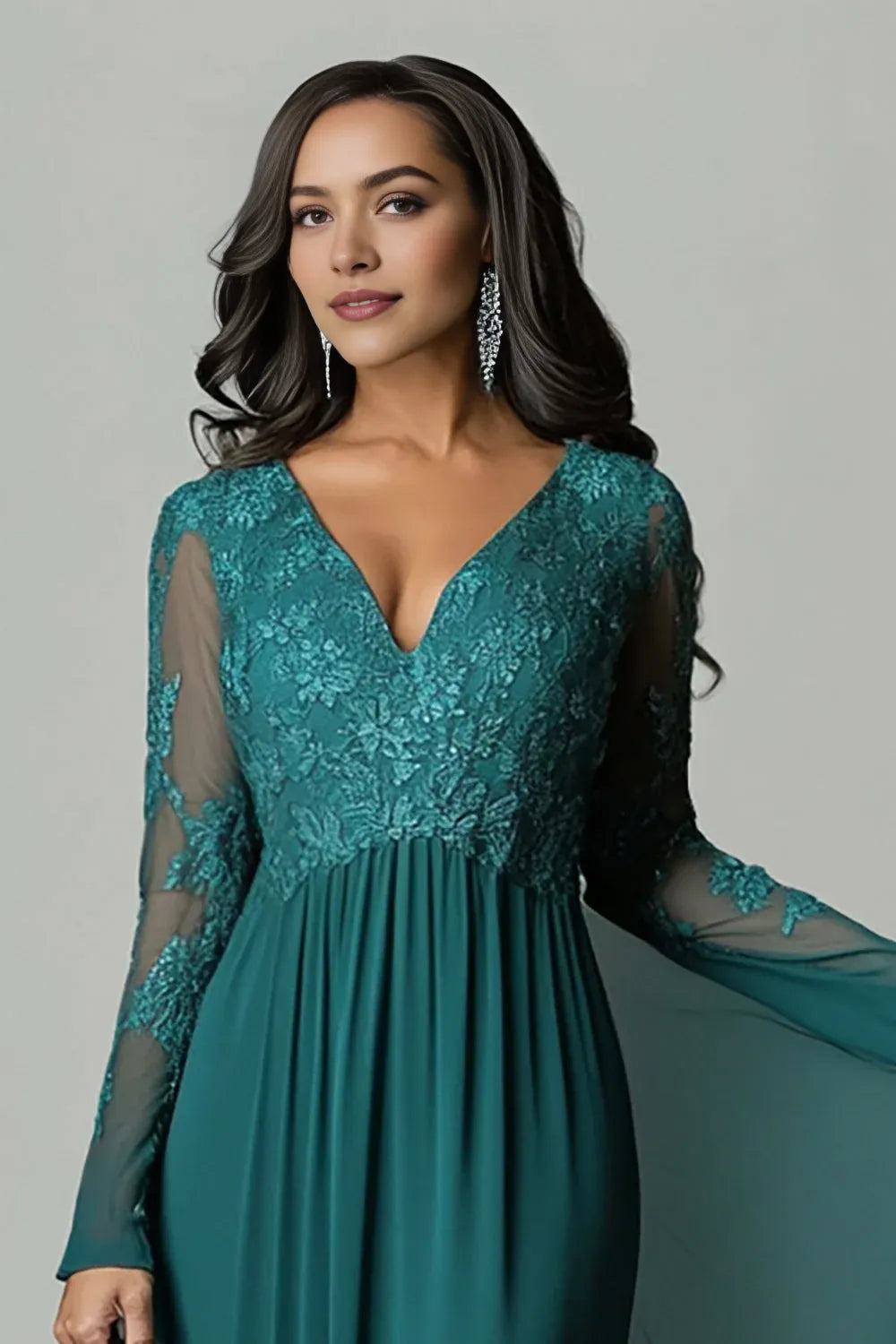 Dark Green Appliques Flare Sleeves V Neck Pleated Sheath Mother of The Bride Dress