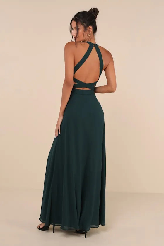 Dark Green Chiffon Halter Neck Prom Dress with High Side Slit Floor Length Elegance for Glamorous Ball Occasions