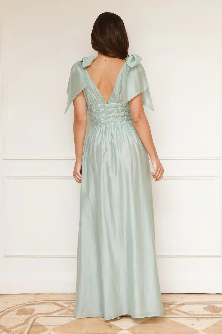 Discount A-line V Neck Tie Straps Bow Shirred Sage Maxi Prom Dress With Slit