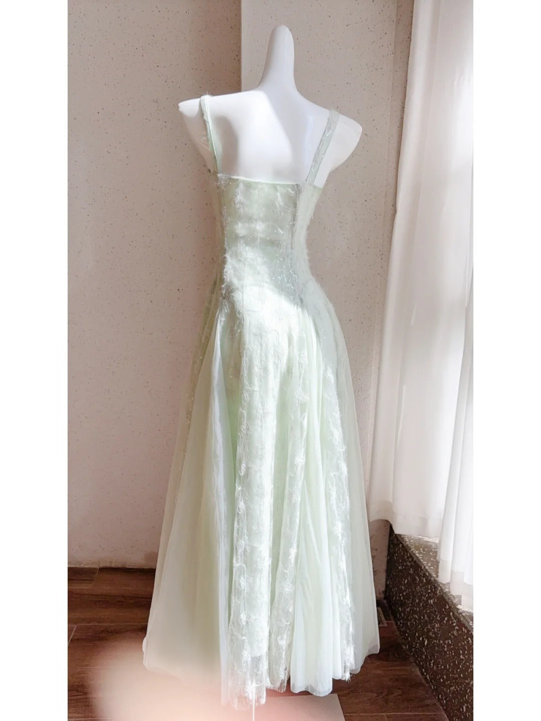 Light Green Spaghetti Straps A-Line Tulle Long Prom Dresses Formal Evening Gowns