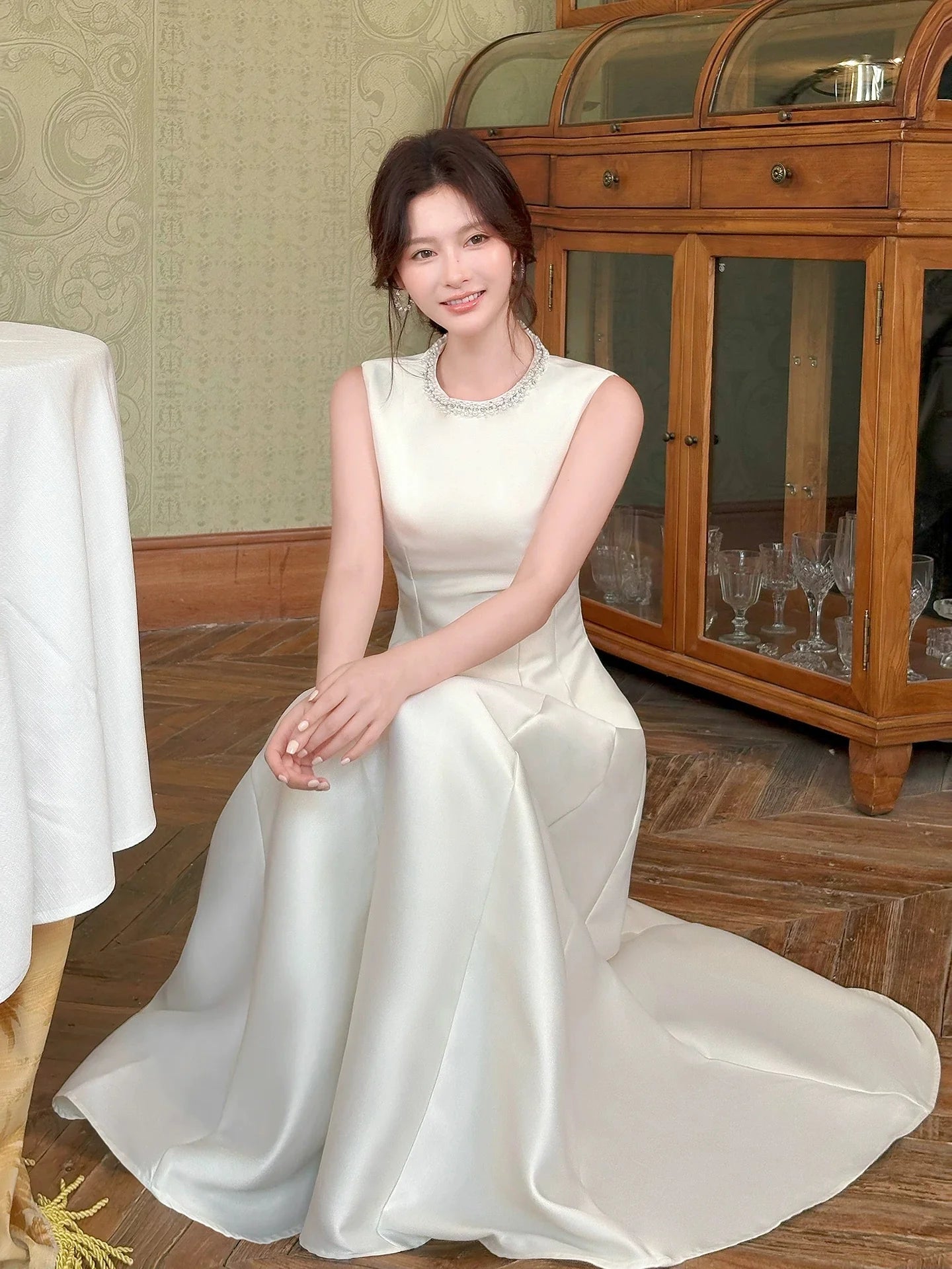 Elegant A-Line Round Neck Sleeveless Beaded Ivory Midi Prom Dress