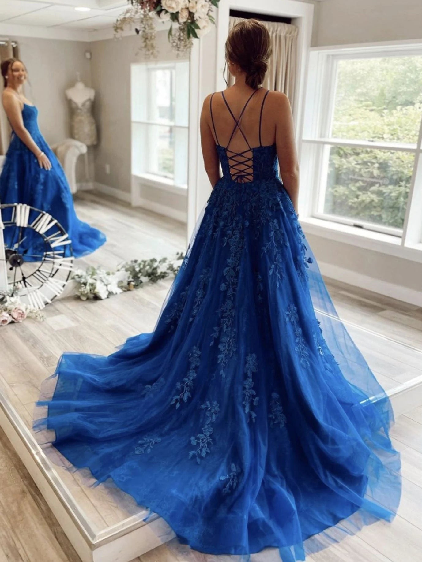 Elegant A-Line Spaghetti Strap Lace-Up Royal Blue Floor-Length Party Dress