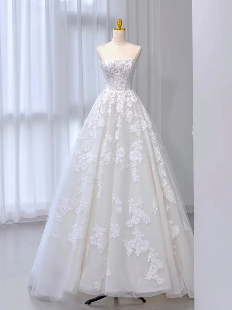 Elegant  A-Line Strapless Tulle Lace ivory Sweep Train Long Wedding Dress hot sale for women