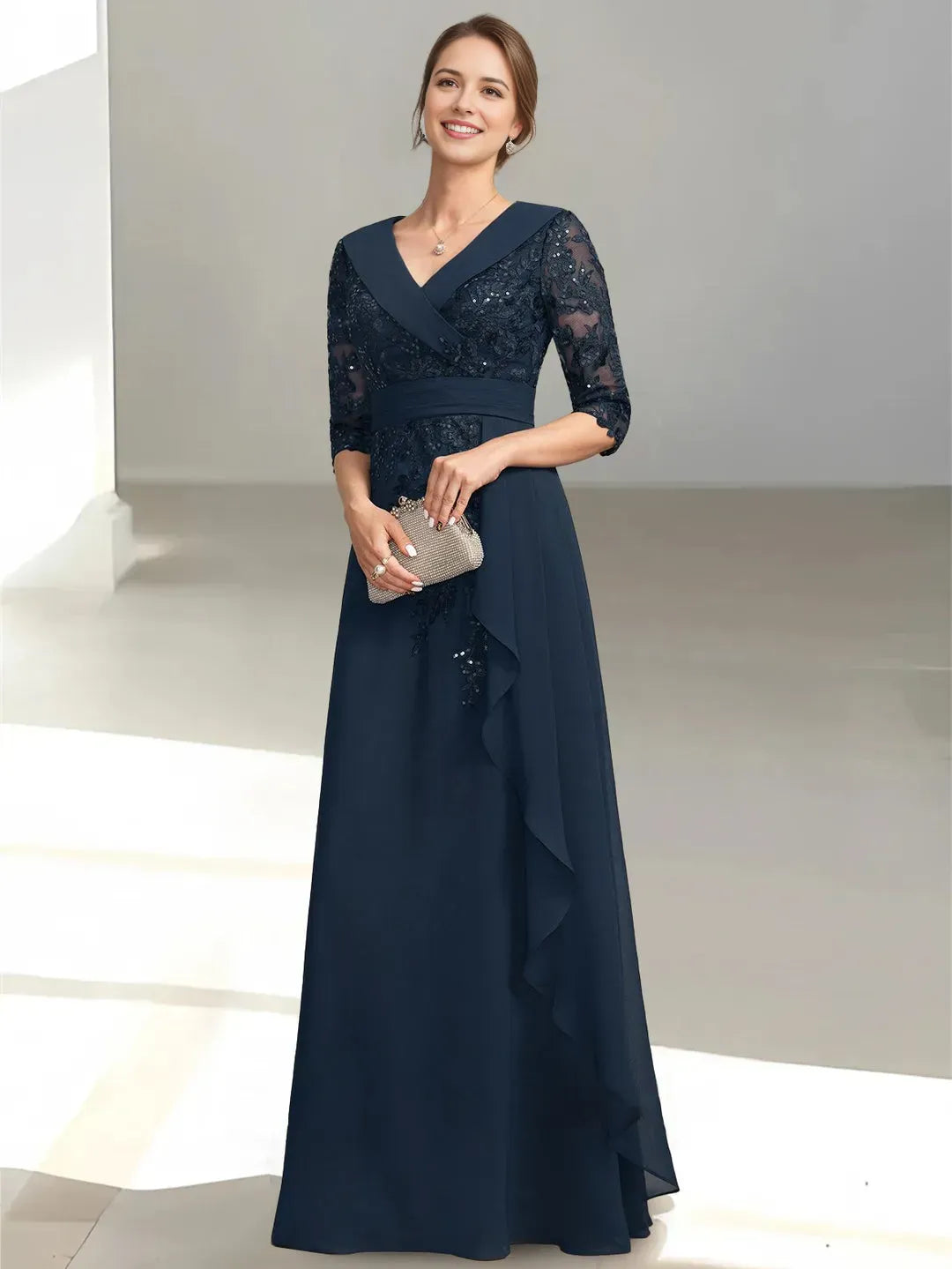 Elegant A-Line V-Neck Lace Half-Sleeve Sequins Ruffles Zip-Back Floor-Length Mother of the Bride Dresses with Appliques