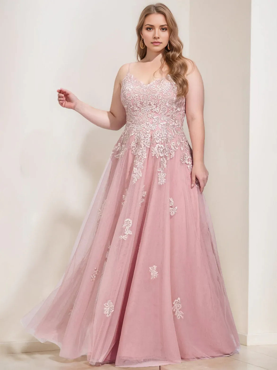 Elegant Ball-Gown V-Neck Spaghetti Straps Lace Tulle Applique Crisscross-Back Floor-Length  Prom Dresses with Sequins
