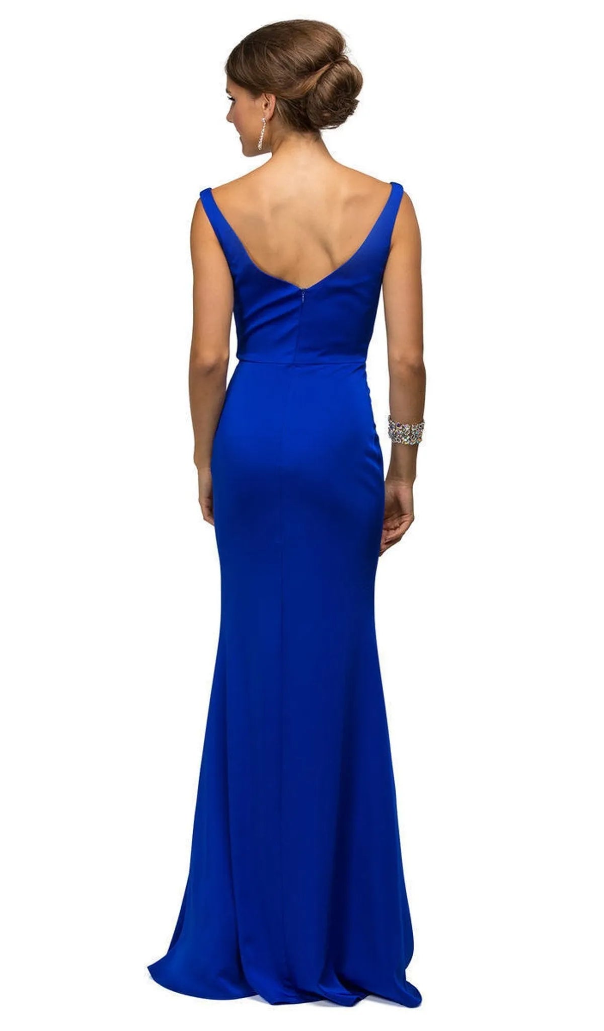 Elegant Black Mermaid Evening Dresses with V - Neckline Ruched Bodice Sleeveless Design and Floor Length Silhouette for Formal Galas and Special Occasions